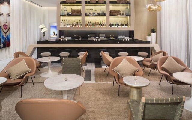 The Gabriel Miami Downtown, Curio Collection by Hilton