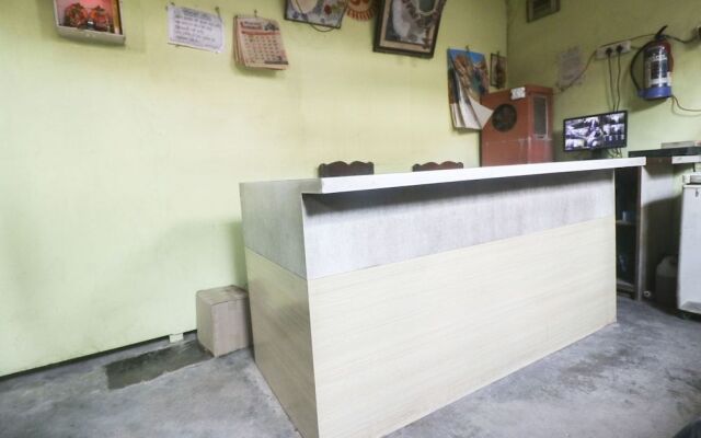 Spot On 60947 Godavari Lodge