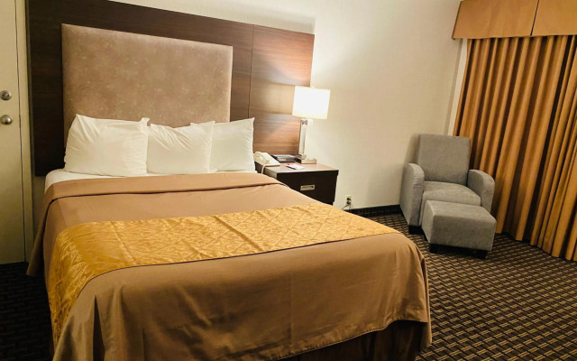 Ramada by Wyndham Belleville Harbourview Conference Centre