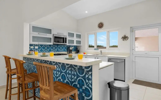 Central 4br3ba Villa w Ocean Views Private Pool