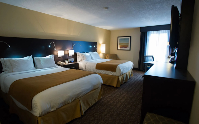 Holiday Inn Express & Suites Topeka West I-70 Wanamaker by IHG
