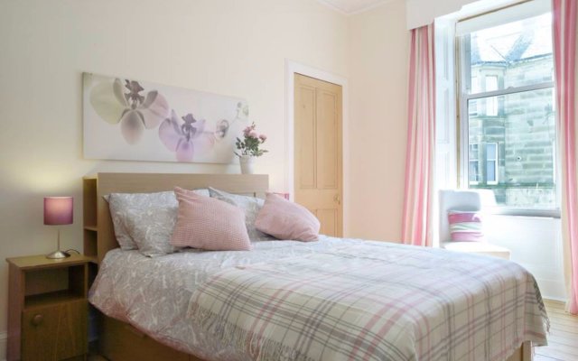 1 Bedroom Apartment In Bruntsfield