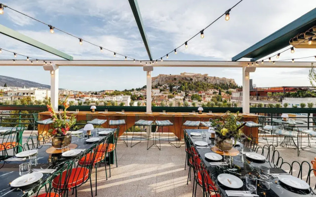 Regal Hotel Mitropoleos