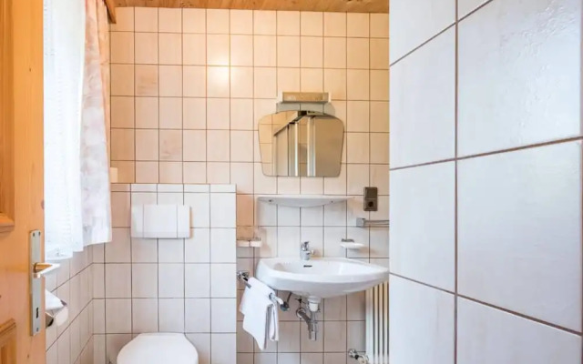 Spacious Apartment in Fügen near Ski Area