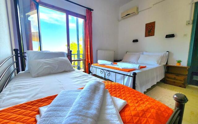 Yalla Hotel Chorefto