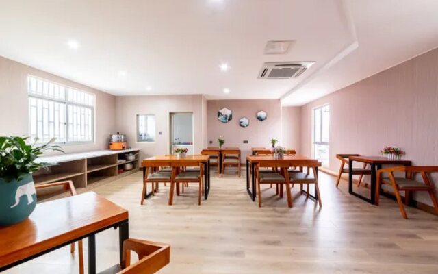 Homeinn Pebble Hotel (Longyan Trade City Railway Station)