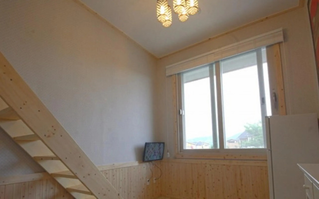 Suncheon Bay Reed Field Pension