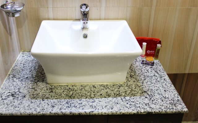 Oyo Rooms Yamuna Kinara Road