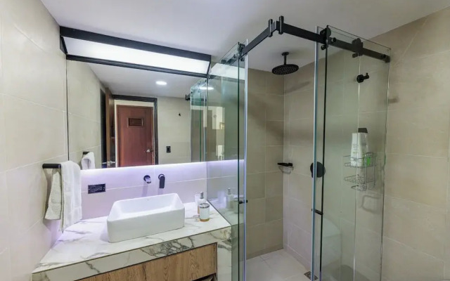 Penthouse Sea View 705A