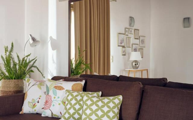 Astarte Villas - The Villa in Olive Grove