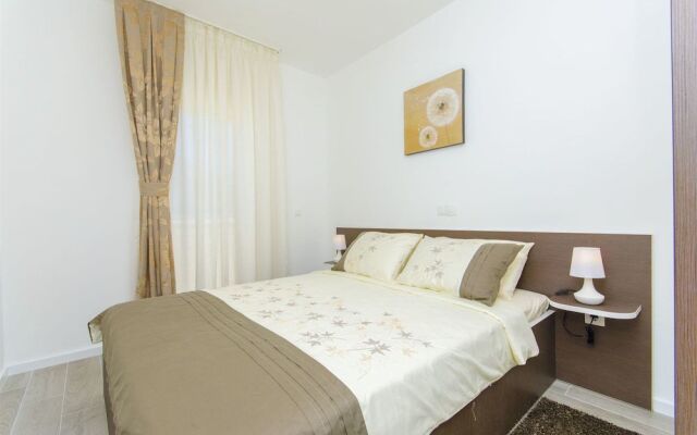 Apartments Villa V