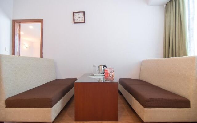 RedDoorz Plus Near Van Mieu Quoc Tu Giam