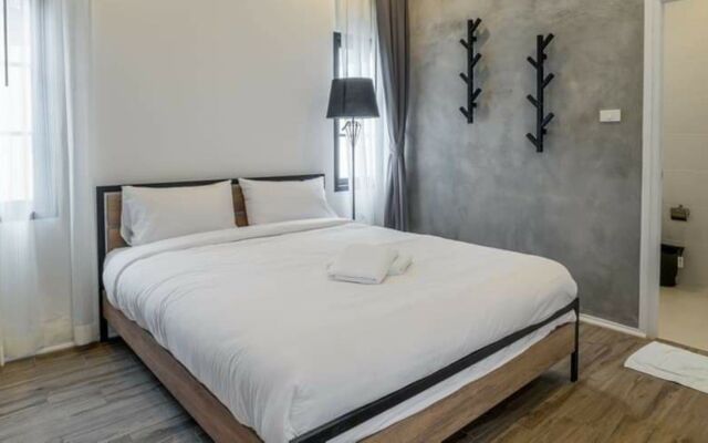 J Pool Villa Huahin