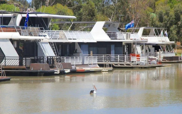 Murray Bridge Marina Camping and Caravan Park