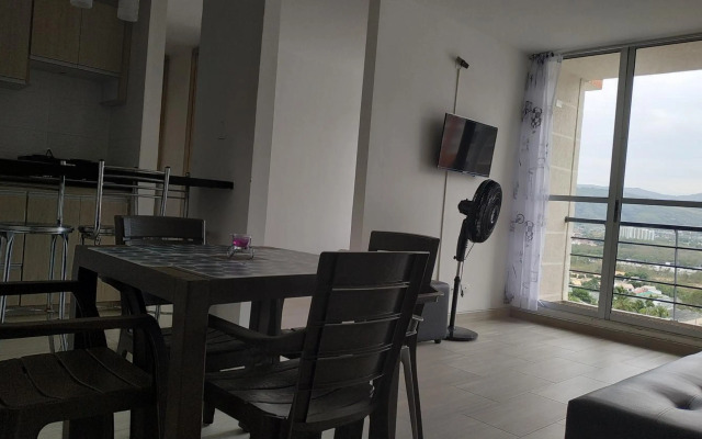 Apartamento en Reserva del Peñon Girardot.