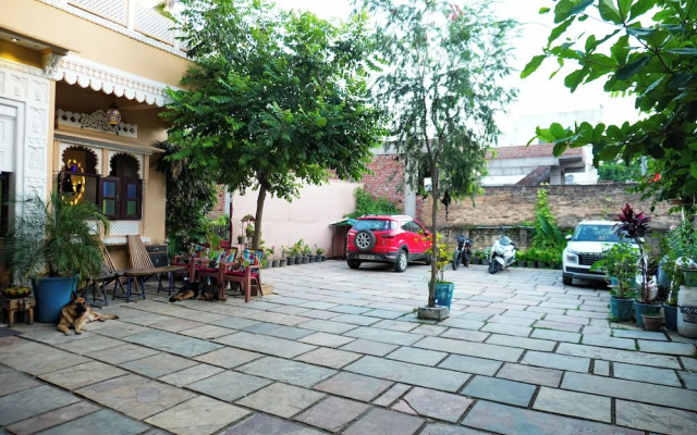 PETAL OF MEWAR - A Luxury Boutique Hotel