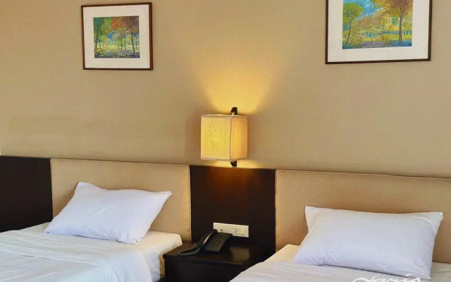 Naris Art Hotel