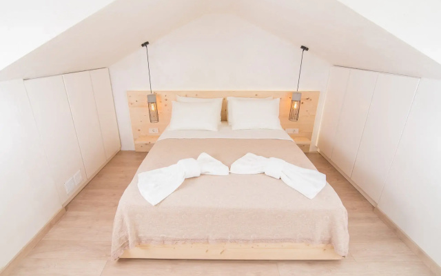Panellinion Luxury Rooms
