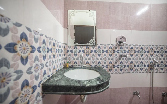 Hotel Yash Residency Assi Ghat & Bhu