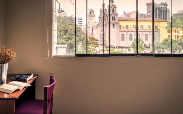 Flying Dog Hostels