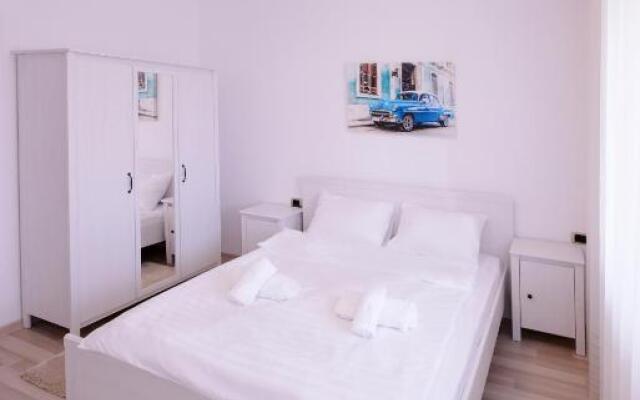 Isaran 3P Apartment Brașov