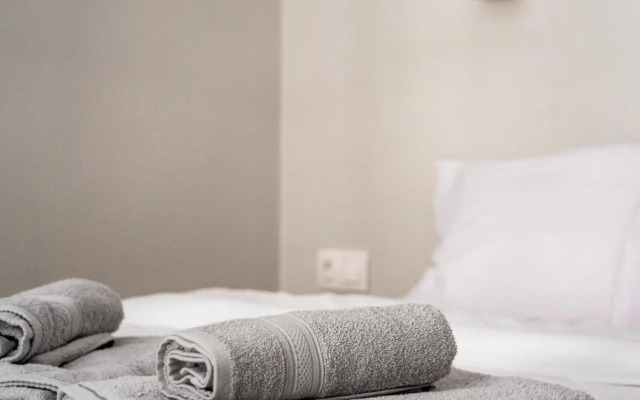 Modern Studio close to waterfront