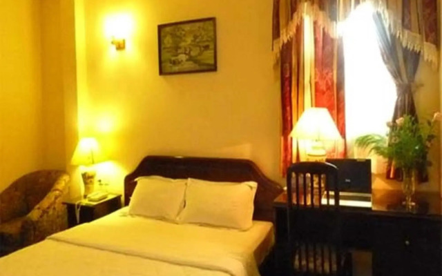 The Sun Hotel
