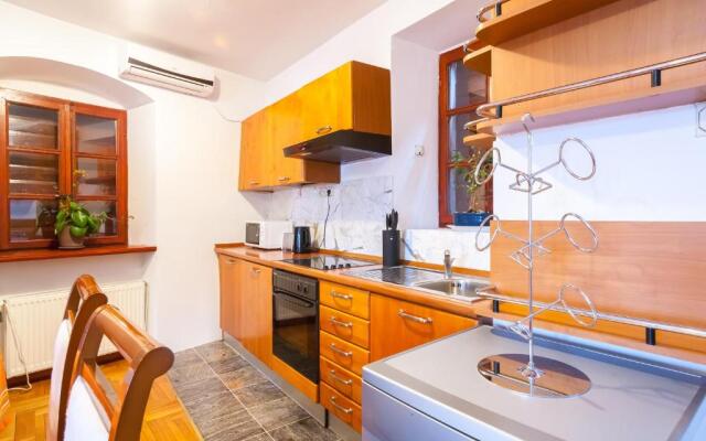 Villa & Apartments Perasto