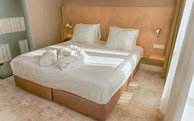 Amadi Panorama Hotel