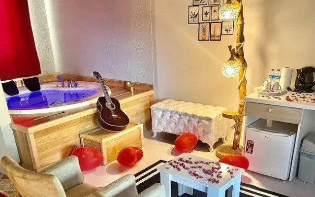 Kirkpinar Otantik Otel