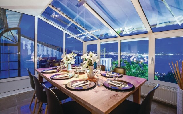 Amazing Home in Matulji With Wifi and 8 Bedrooms