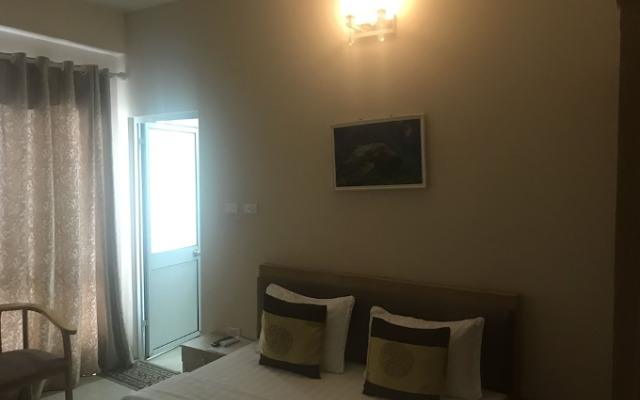 Victoria Hotel by OYO Rooms