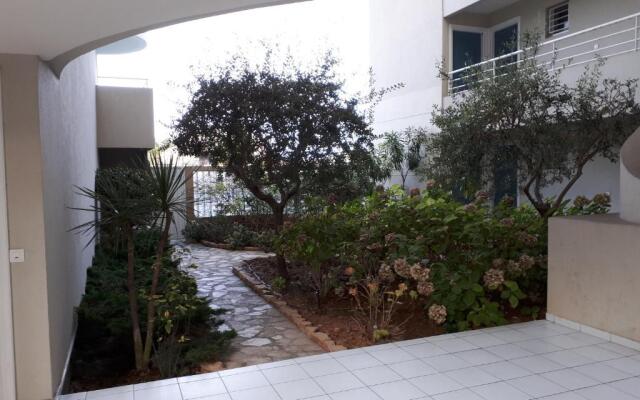 F2 Immeuble les pieds dans l'eau