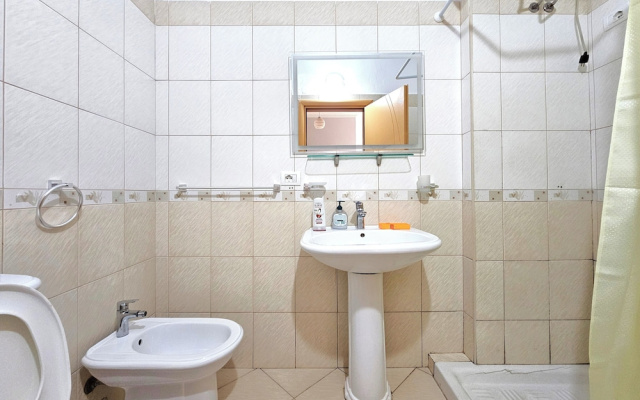 Sea View 1-bed Apartment in Vlore