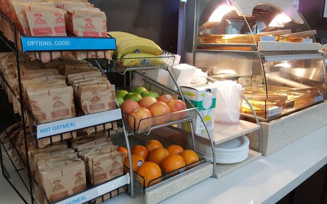 Holiday Inn Express Hotel & Suites Barrie by IHG