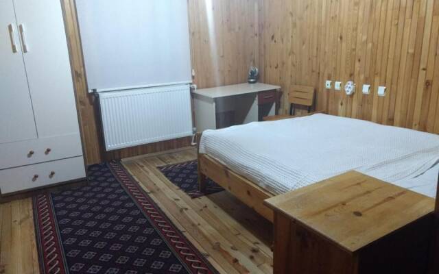 Kackar Pension
