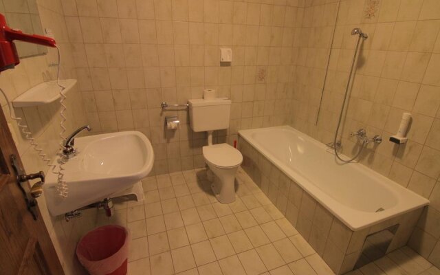 Hotel-Restaurant Bike&Snow Lederer