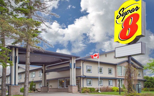 Super 8 by Wyndham Sault Ste Marie On