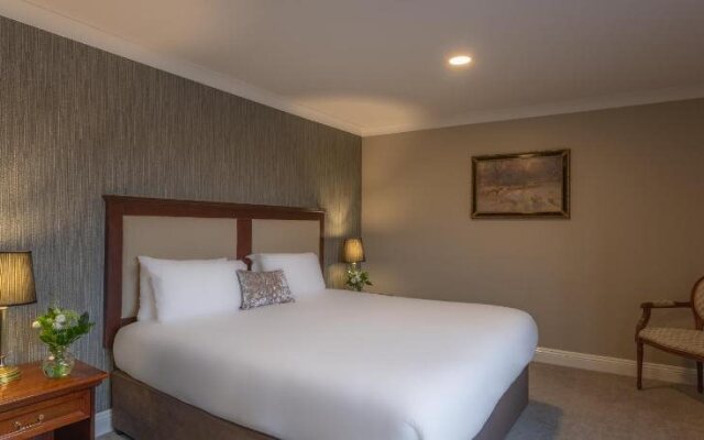 Dooley's Hotel