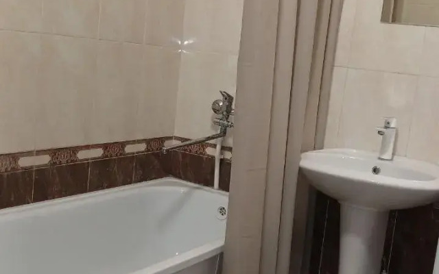 Апартаменты Гранат на улице Евгения Савкова 4