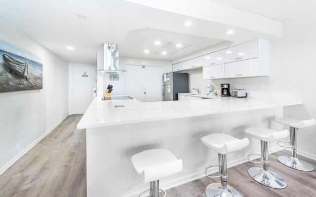 Shoreline Towers 3083