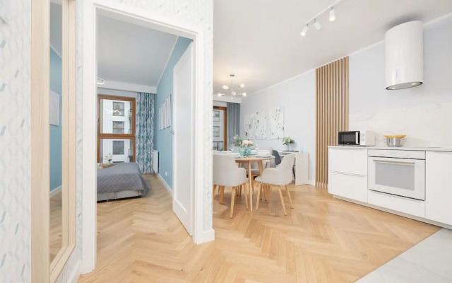 Zajezdnia Wrzeszcz Apartment by Renters