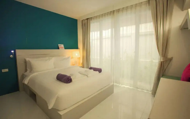 Nee Pool Villa