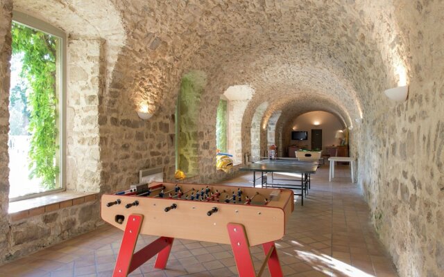 Premium Apartment in Saint-clair With Terrace