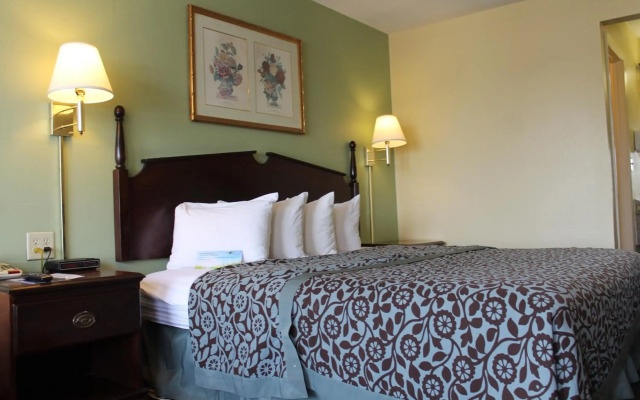 Days Inn by Wyndham Meridian