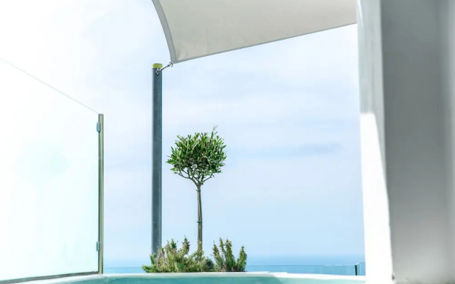 Spiliotica on the Cliff