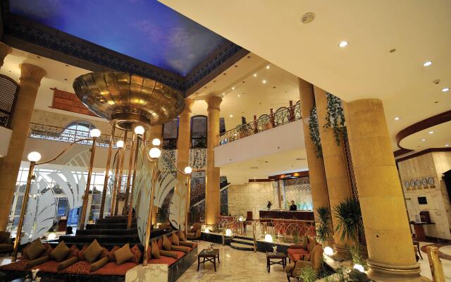 Cataract Pyramids Resort