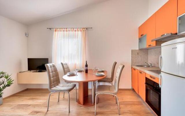 Apartments Lara