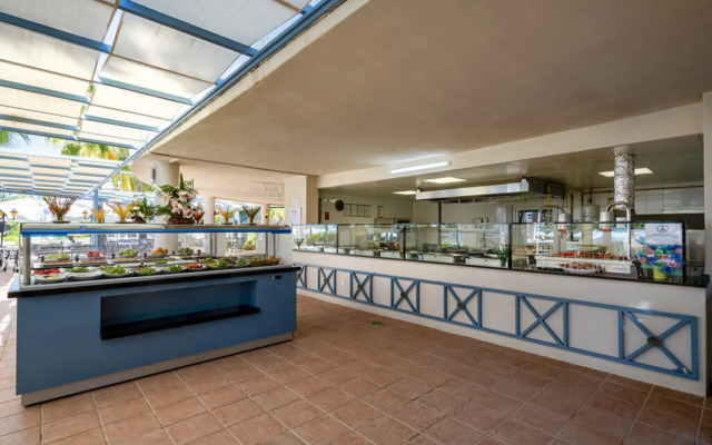 İz Flower Side Beach Hotel