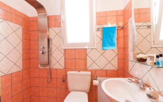 Beachfront Villa Victoras - With private beach